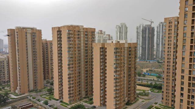 7 Reasons Why Buying An Apartment In Noida Is A Smart Decision